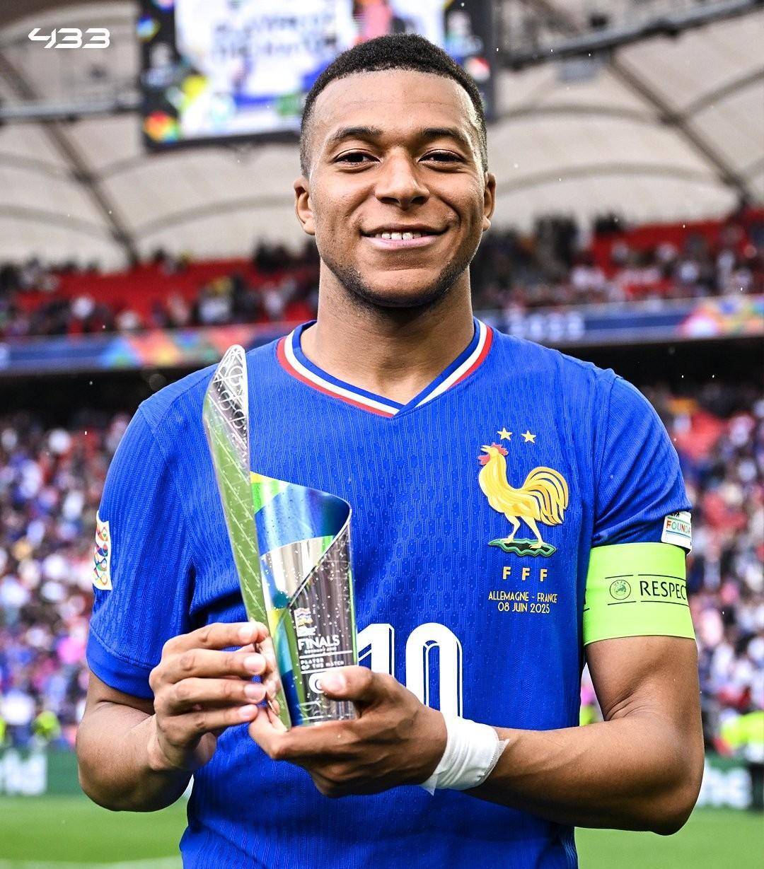 咪咕官方网站 -窗口期葡萄牙体育备战欧冠,更衣室发声细节曝光,质疑声仍在,训练强度明显提升的简单介绍