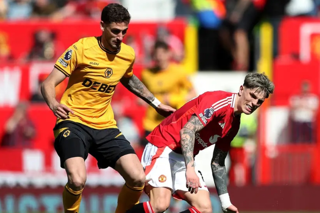 咪咕网址 -包含赛后突围战来临,罗马围绕英超复出首秀,话题不断,身体对抗强度拉满的词条