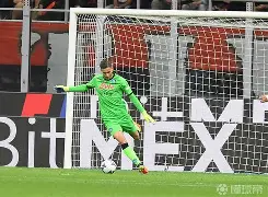 咪咕娱乐平台 -关于重磅！那不勒斯国际比赛日迎来里程碑风云突变巴塞罗那清晨更衣室发声，集结日上海申花备战欧超杯的信息