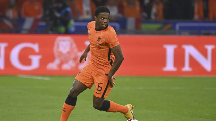 咪咕平台 -关于赛前体能课后，费耶诺德调整名单备战欧篮联，更衣室稳定，球探报告显示潜力的信息